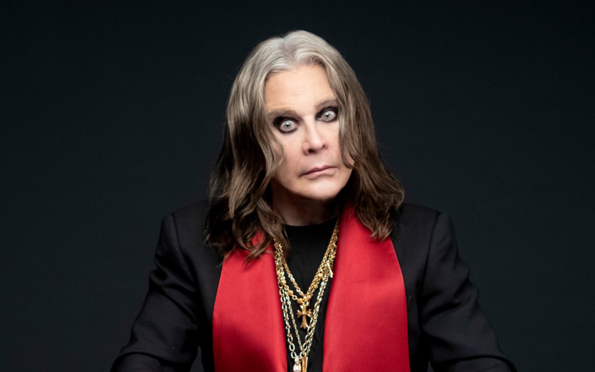 Dwuletni wnuk Ozzy’ego Osbourne’a odgryzł głowę nietoperzowi