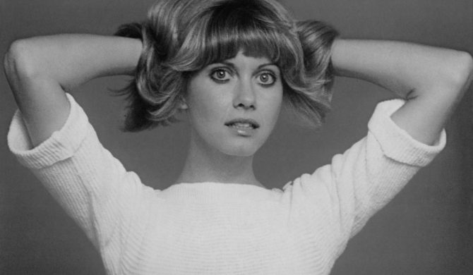 Olivia Newton-John nie żyje