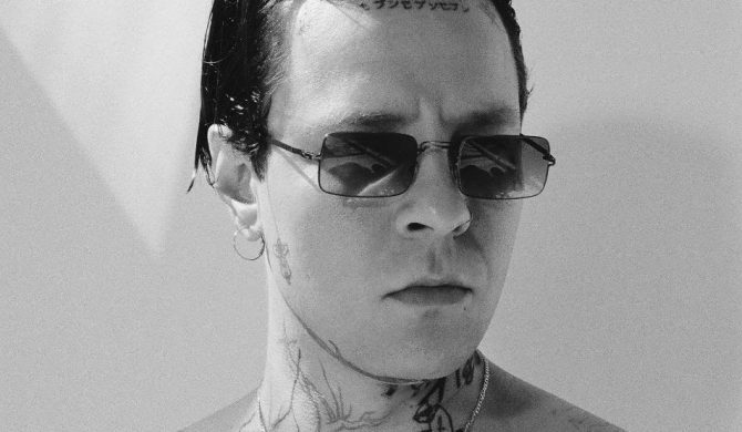 Julia Wieniawa w nowym singlu Tymka