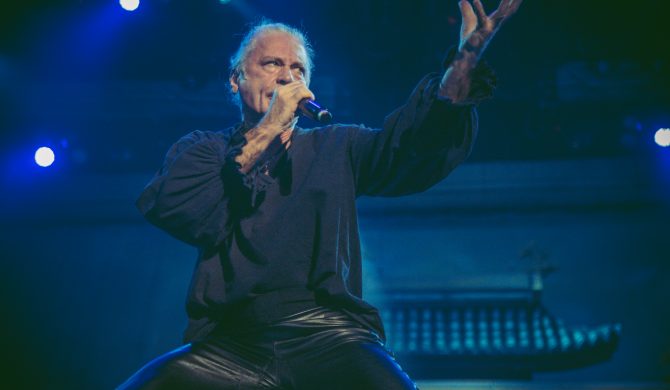 Bruce Dickinson wystąpił z Panterą