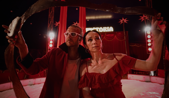 L.U.C. i Renata Przemyk łączą siły w „Domu sąsiednim”