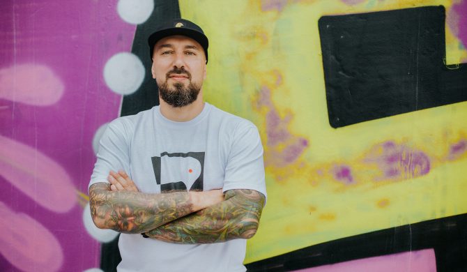 Jotuze z pierwszym singlem w Stopro