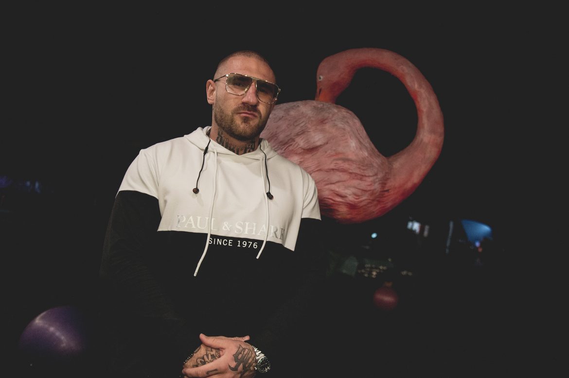 Kizo połączył siły z Oskarem83 i Young Leosią