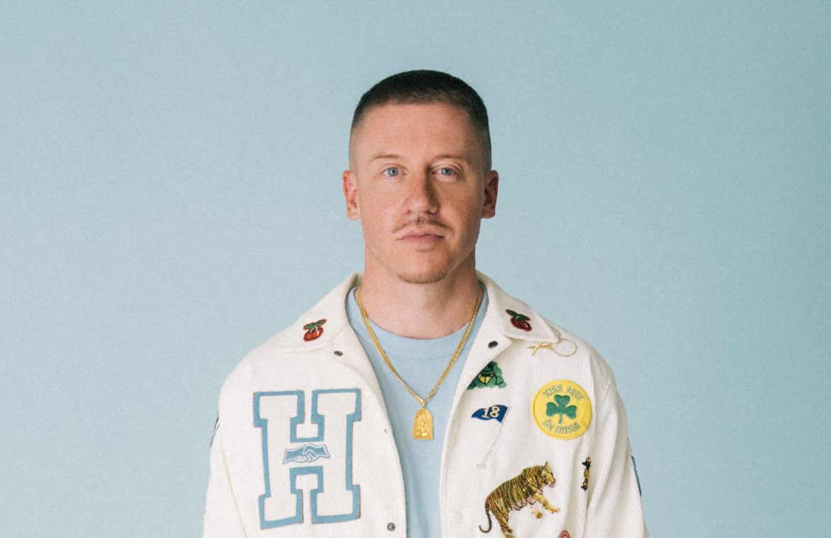Macklemore z bardzo mocnym protest-songiem. Muzyk uderza w Trumpa, Izrael i Elona Muska