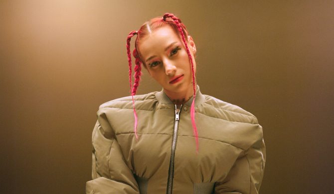 Filipek cieszy się z kiepskich wyników Young Leosi. Jego zdaniem to znak, że słuchacze wolą „trochę ambitniejszą muzykę”