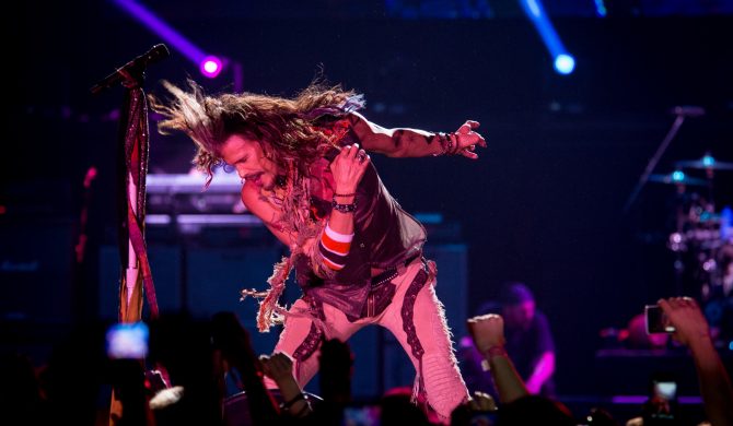 Aerosmith i Yungblud z nowym singlem „My Only Angel”.  Pierwsze wydanie legendy rocka od dekady