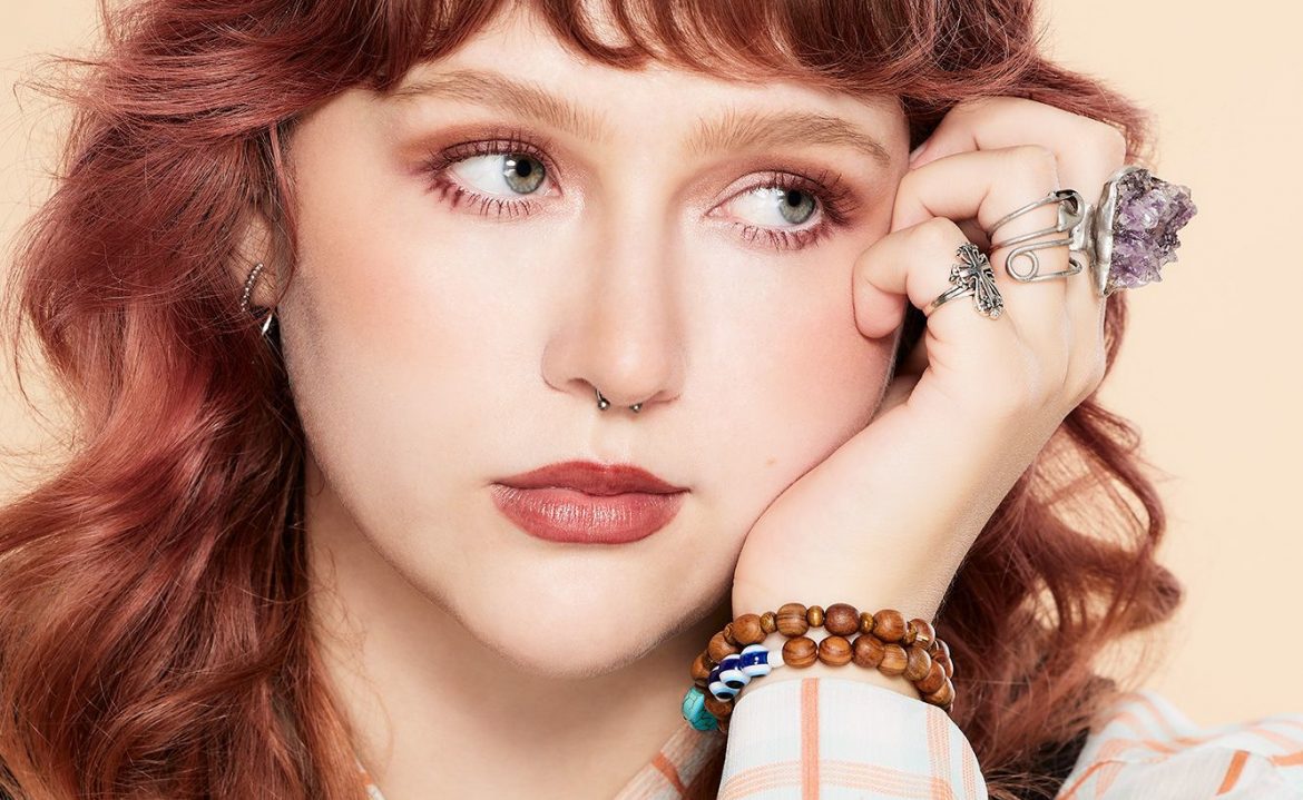 Nowy głos pokolenia Z, alt-popowa sensacja Karin Ann publikuje singiel „she”