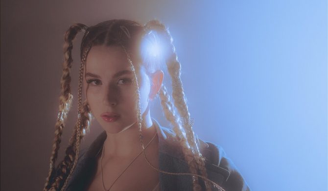 Roxie Węgiel wspomina trudne początki swojej kariery: „Patrzyli na mnie jak na produkt”