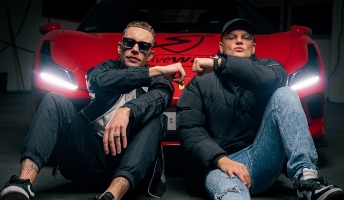 Sitek i Majkel Buszu: „Dałem ci serce, a ty kamieniujesz, dałem ci siebie, a ty mnie rujnujesz”