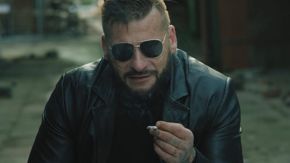 Popek wygłosił oświadczenie: „Lubię se zaj**ać konkretnie, zniknąć na dwa tygodnie. Ale kto z nas nie lubi”