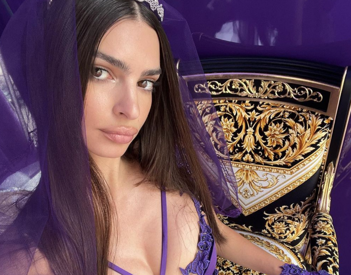 Emily Ratajkowski, o wiralowawm filmie, na którym całuje się z Harrym Stylesem