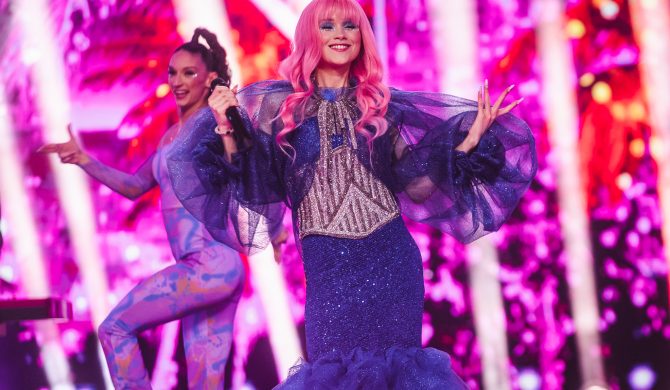 bryska o kuriozalnych tekstach hejterów: „Przeczytałam ostatnio, że ktoś nie może patrzeć na moje obojczyki”