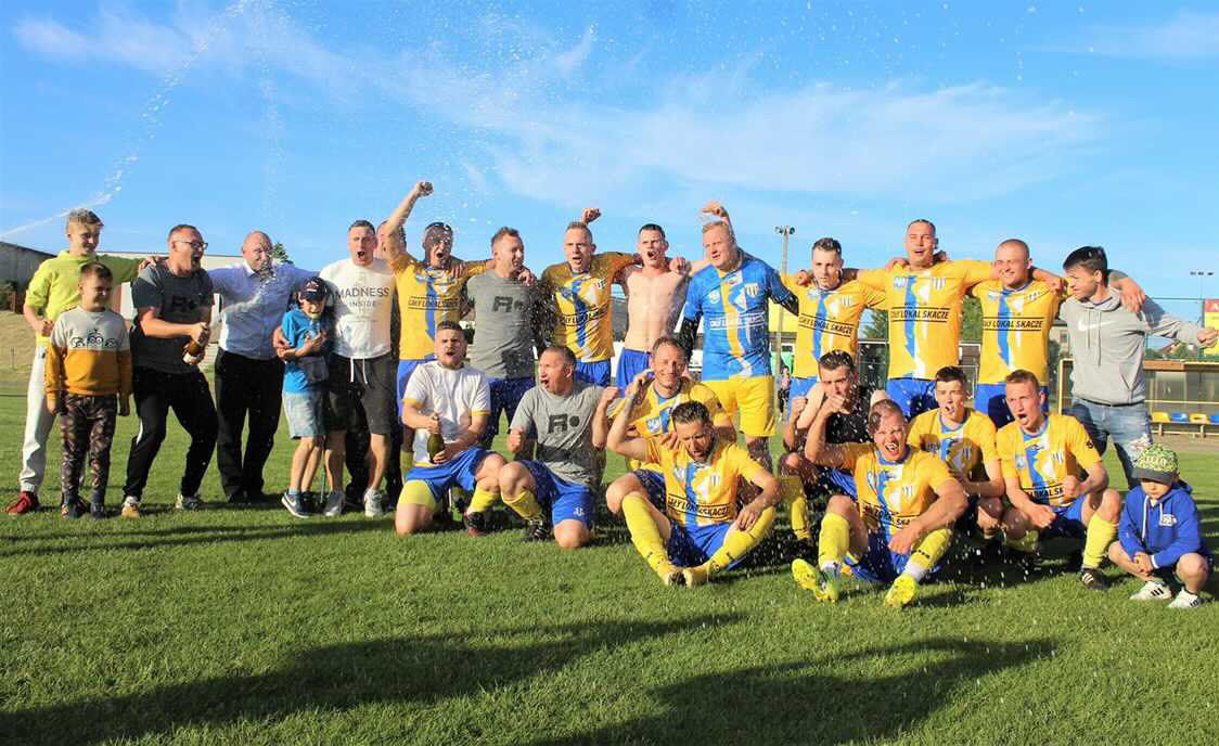 Klub sponsorowany przez rapera awansował do wyższej klasy rozgrywkowej