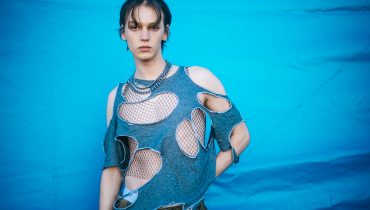 Jann zaskakuje tryptykiem wideo do utworu „burns” z EP-ki „MADE”