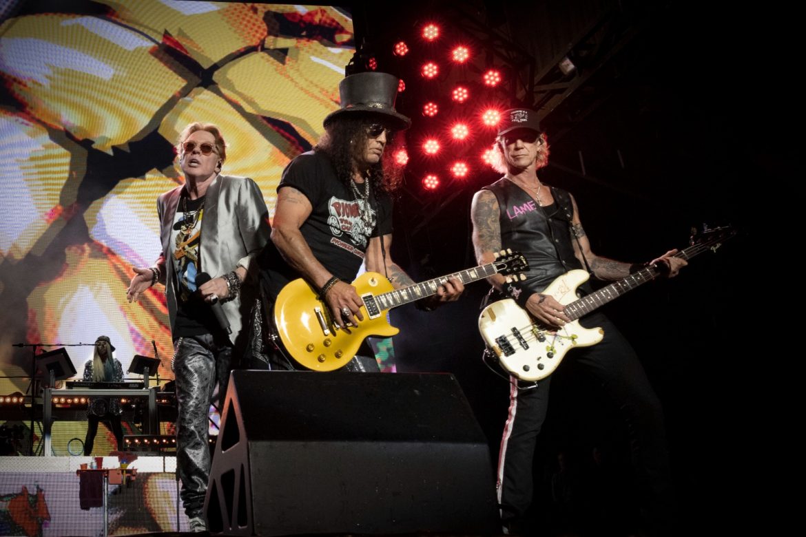 Guns N’ Roses „próbują nagrać nowy album”
