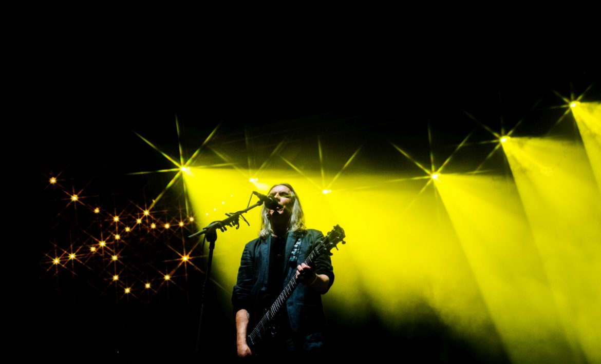 New Model Army prezentują singiel nagrany z orkiestrą symfoniczną