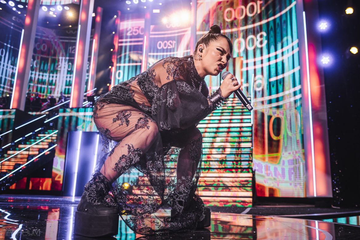 Mery Spolsky „chce mieć tyłek” jak Dua Lipa. Wokalistka zazdrości gwieździe jeszcze jednej części ciała