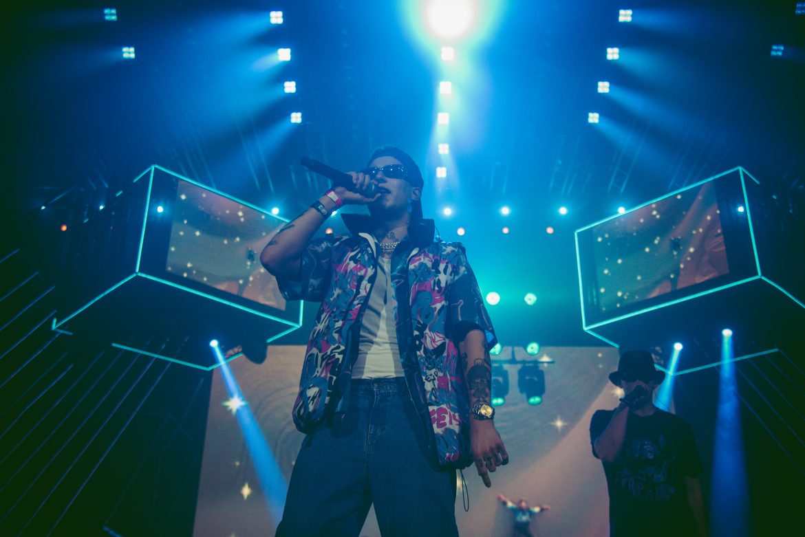 Była(?) dziewczyna Żabsona tańczy z popularnym amerykańskim raperem