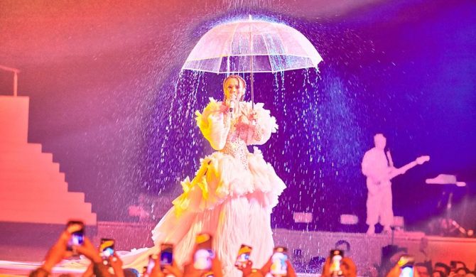 The Dream Show Dody na ponad 100 zdjęciach