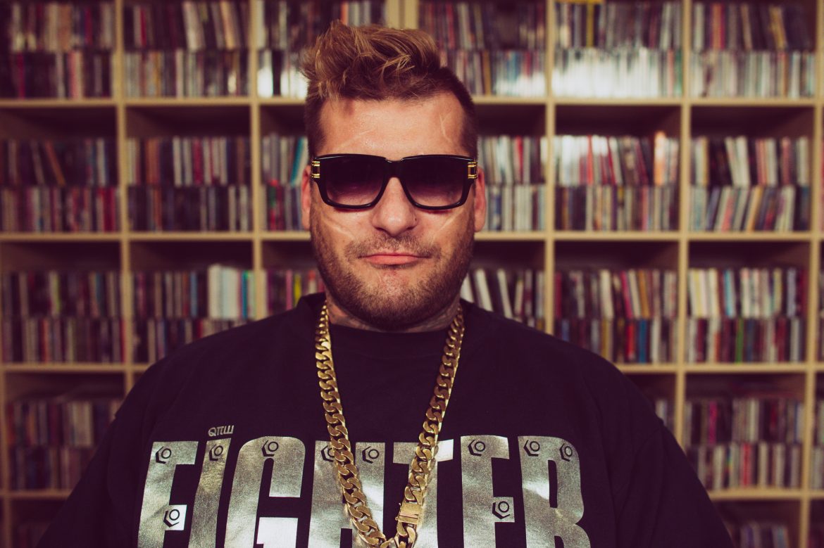 Kilka lat temu Karol Nawrocki chciał się bić z Popkiem. Popek właśnie przyjął wyzwanie