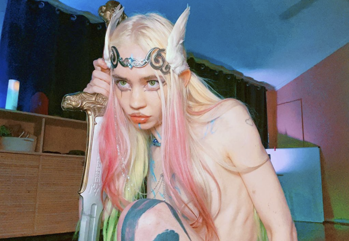 Grimes pozywa Elona Muska