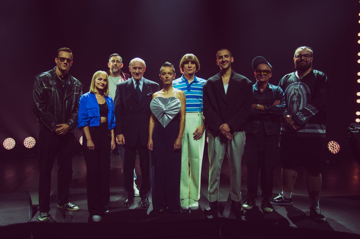 Sokół, Artur Rojek, Mrozu, Brodka, Bedoes 2115, Ralph Kaminski, Kaśka Sochacka i Igo witają w… Całkiem Nowej Bajce