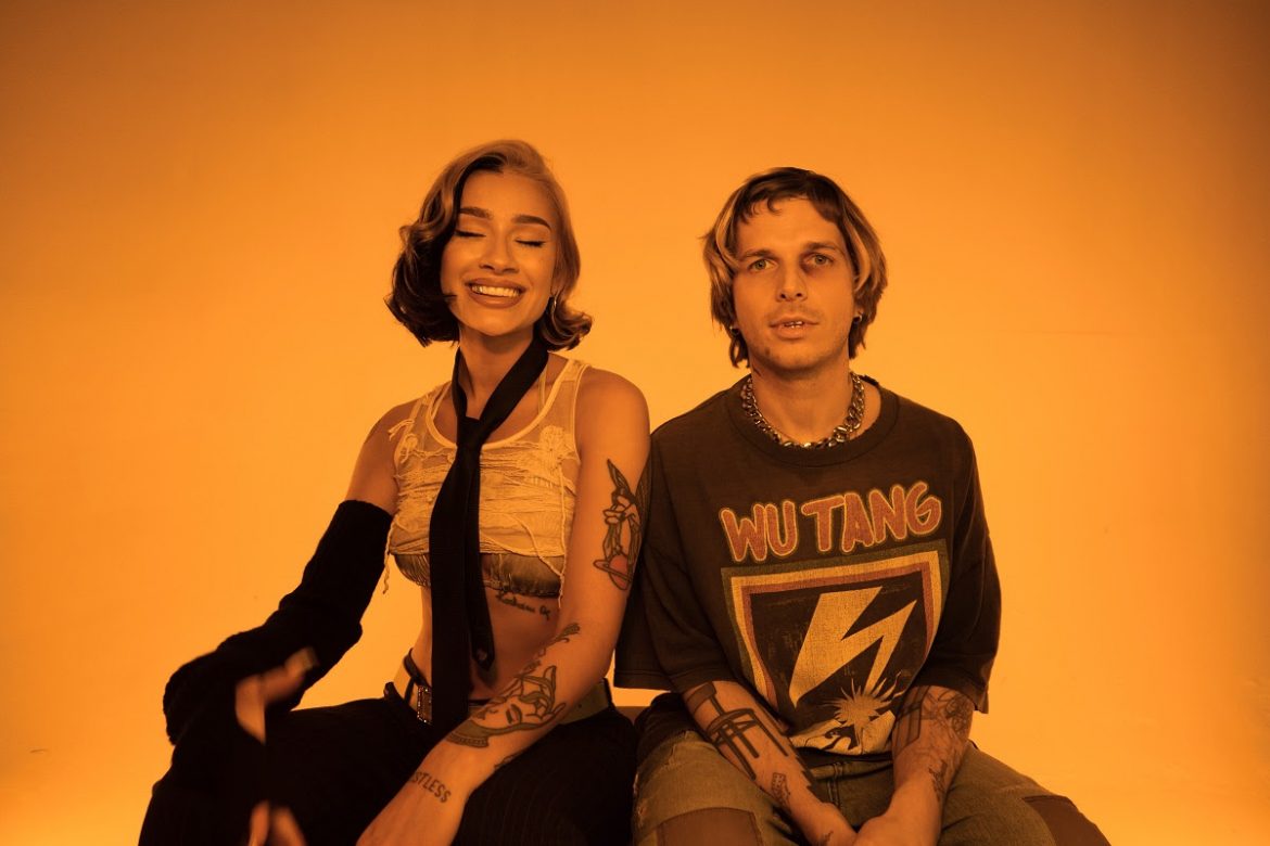 Holak w niespodziewanej kooperacji z DZIARMĄ