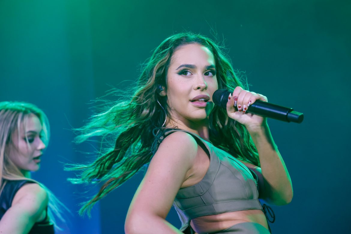 Blanka wygwizdana podczas mini koncertu. W komentarzach burza