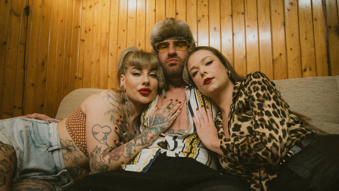 Patryk MTS w utworze “LOWSĄ”