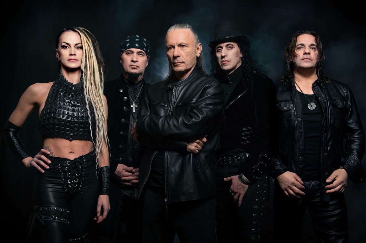 Wraz z nowym singlem Bruce Dickinson daje fanom to, za czym wielu z nich tęskni