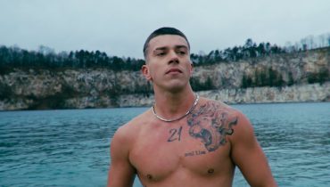 Niebezpieczny incydent na festiwalu Ekipy. Tata Kacpra Błońskiego spadł ze sceny