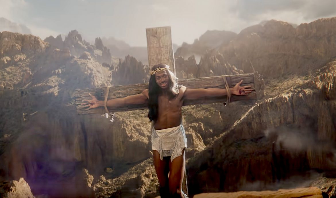 Kościół Szatana uwielbia kontrowersyjny teledysk Lil Nasa