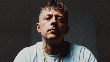 Cezary Pazura pojawi się w filmie, który bazuje na hip-hopowych wersach