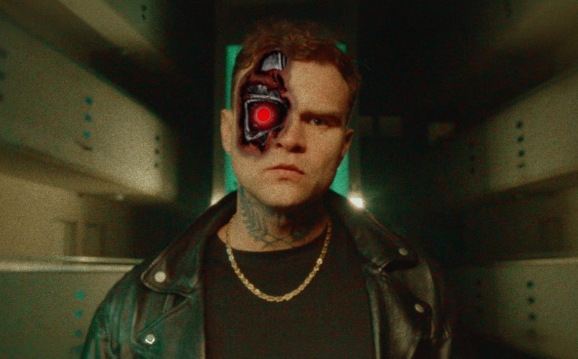 Sarius odgryza się ReTo