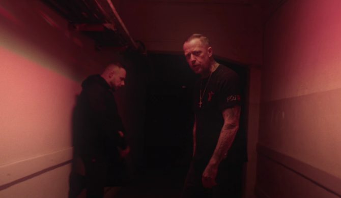 „Uważaj dziewczyno, bo skrzywdzą cię patusy” – Bonus RPK i Dudek P56 poruszają temat przemocy seksualnej