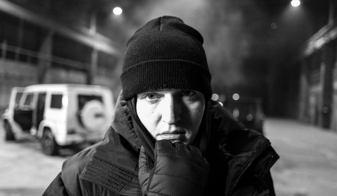 Guzior jak Eminem. Nowy teledysk rapera już w sieci