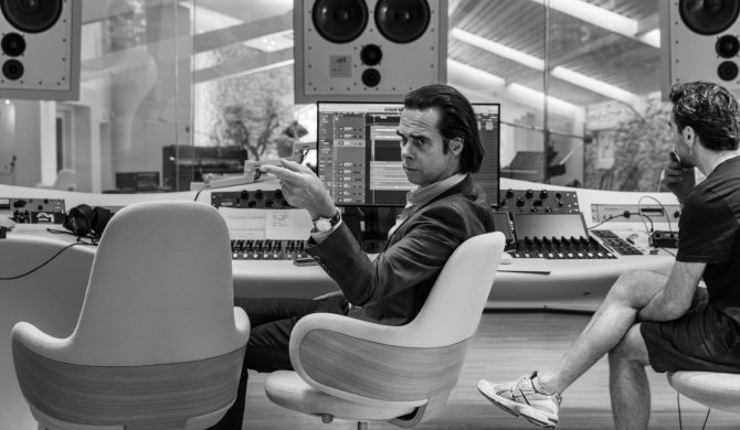 Fan Nicka Cave’a wyszedł w trakcie jego koncertu, a potem wysłał do muzyka wiadomość. Artysta odpowiedział