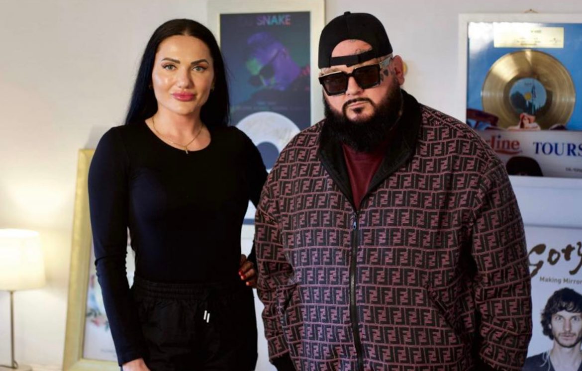 Uderzyła chłopaka na imprezie sylwestrowej, a potem to już poszło – Ewa Brodnicka w Czerwonej Kartce