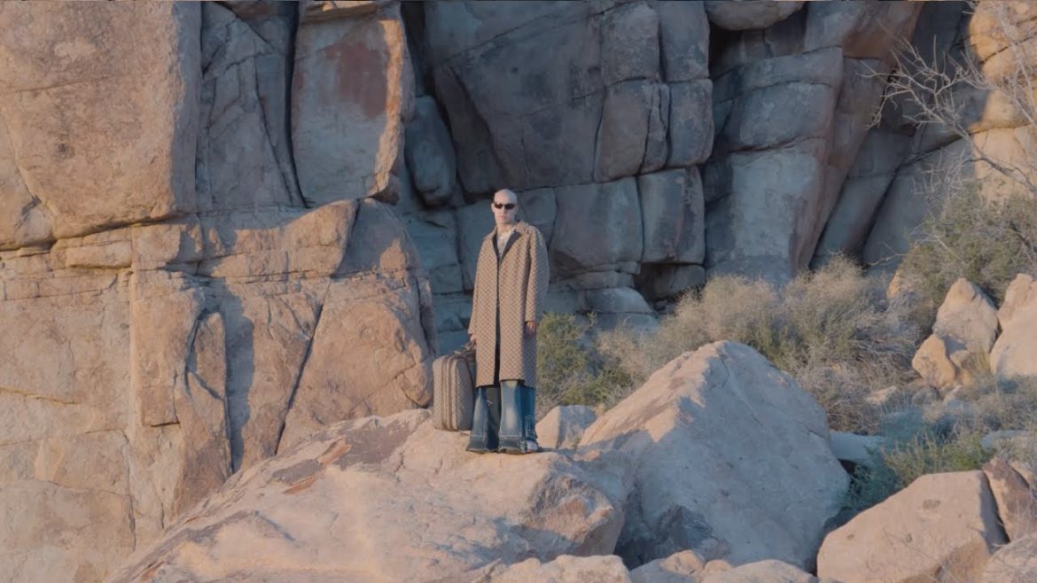 Żabson ogolił głowy swoim fankom podczas koncertu