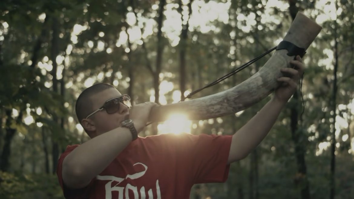 Donatan wynajmie Ci nieodpłatnie jedno ze swoich mieszkań na pół roku. Jest jeden haczyk