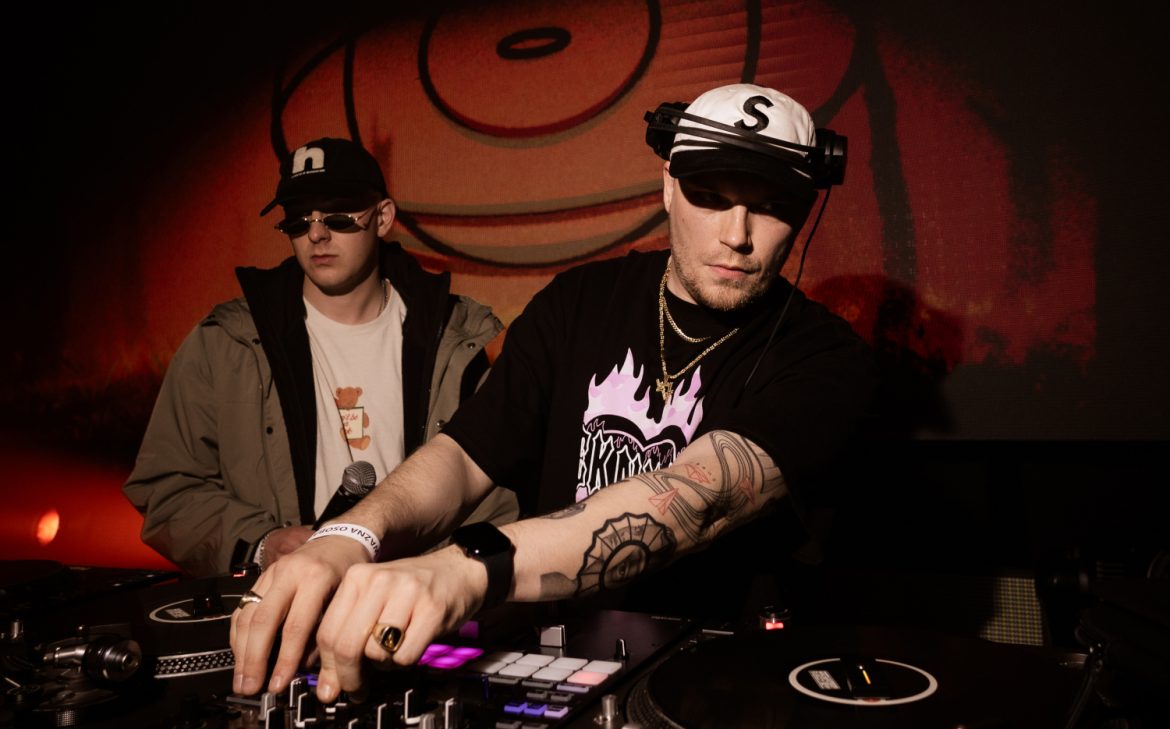 Święty Bass kończy działalność