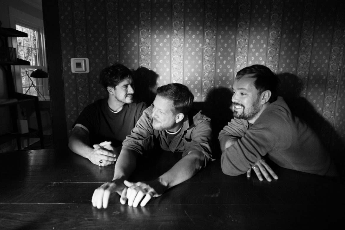 Tak zaczyna się nowy album Mumford & Sons