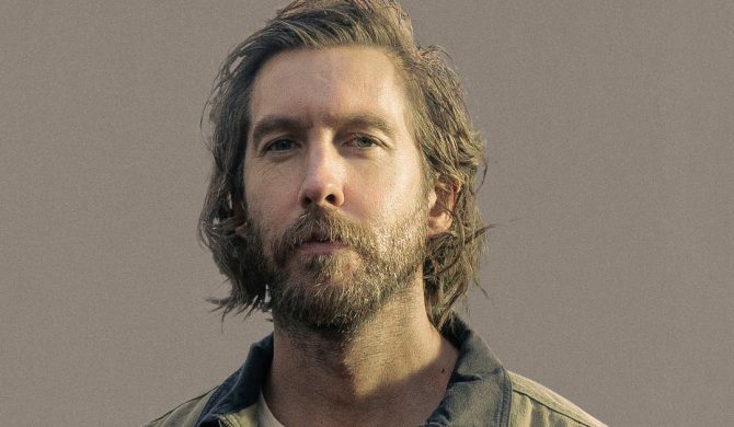 Odmieniony Calvin Harris wraca jako wokalista