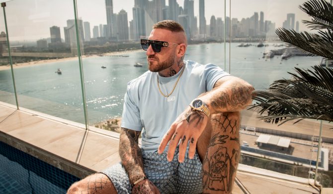 Amerykański influencer zapytał Kizo o zegarek. Nagranie stało się hitem sieci