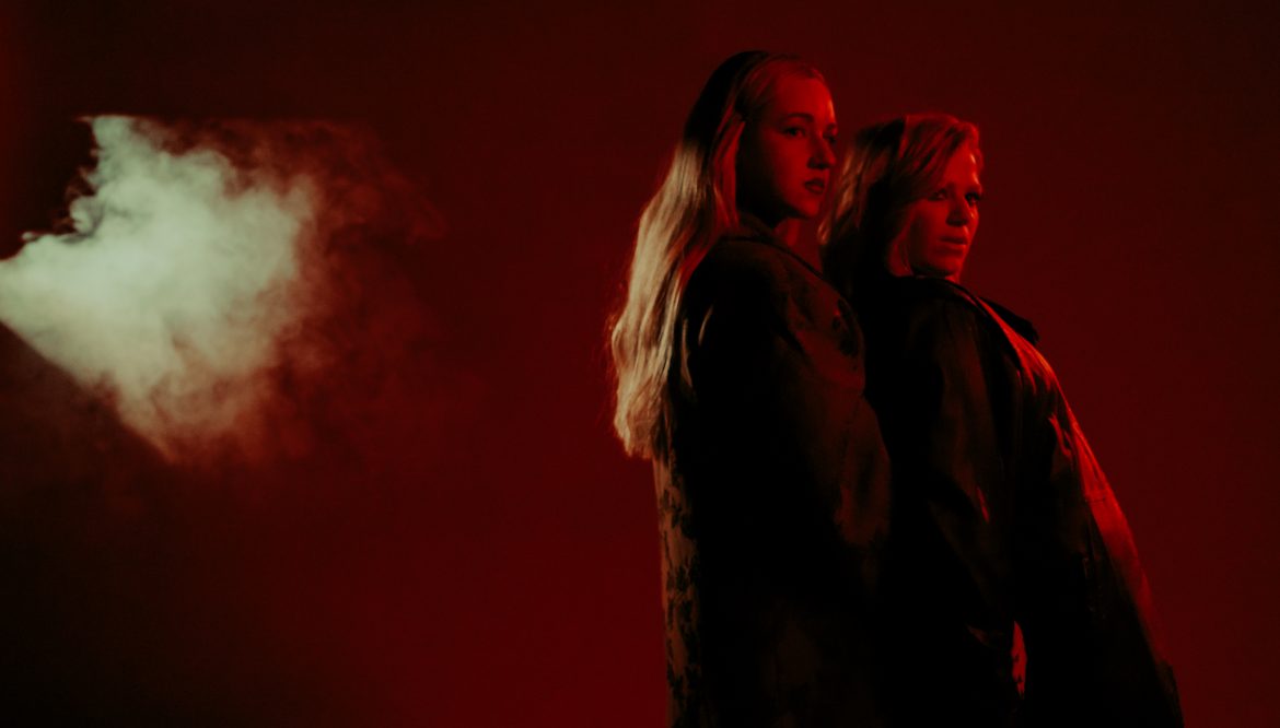 Paula Roma prezentuje nowy singiel „Robisz mi w głowie ogień” – zmysłowa opowieść o bliskości