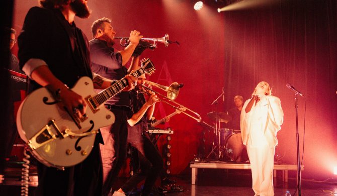 PAULA ROMA przedstawia wyjątkowe aranżacje utworów, które powstały podczas koncertu w Warszawie