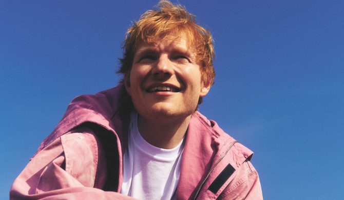 Ed Sheeran dotrzymał słowa. Artysta nagrał piosenkę z polskim twórcą