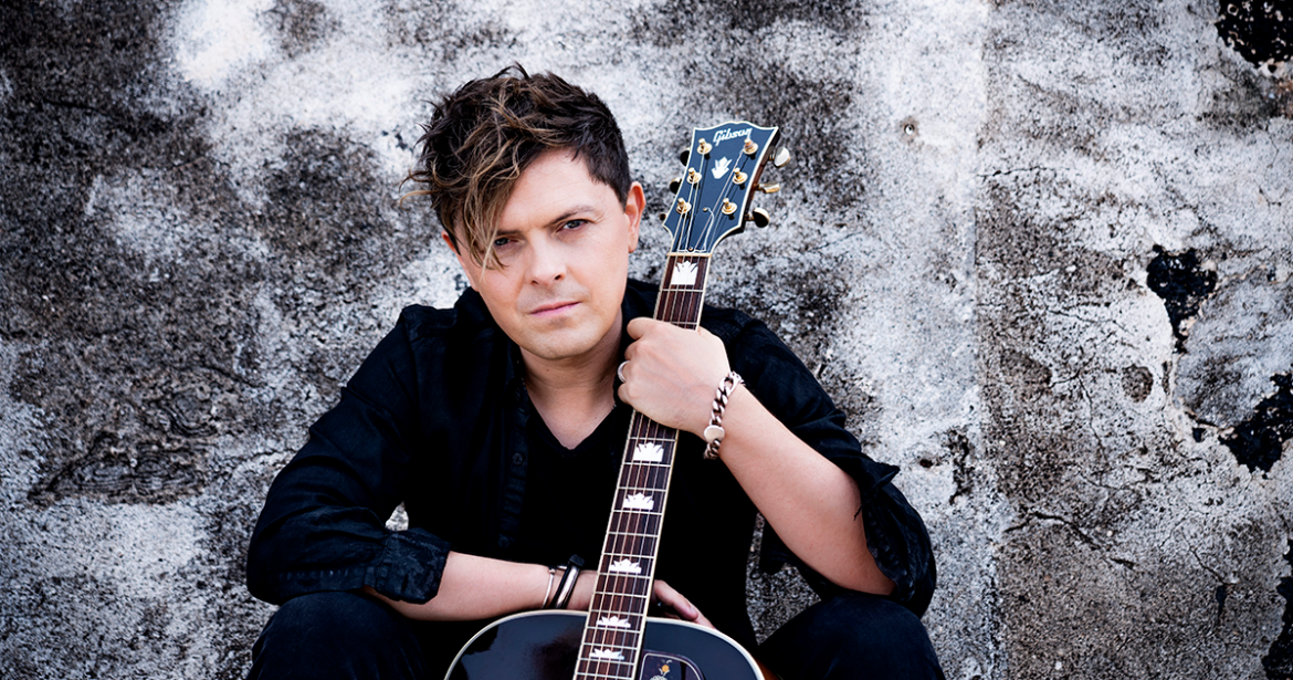 Michael Patrick Kelly powraca z nowym singlem