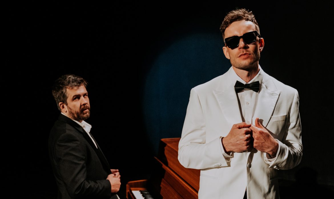 Sitek z poruszającym, osobistym singlem „Ślepy los”