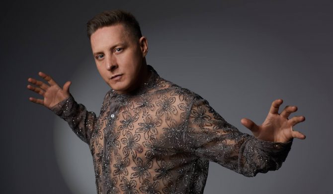 Luźny, wiosenny apel Antka Smykiewicza